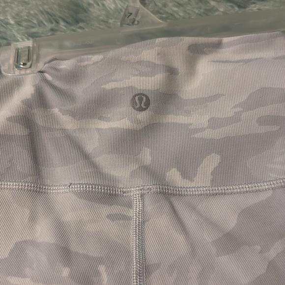 Lululemon white camo leggings - Picture 3 of 4